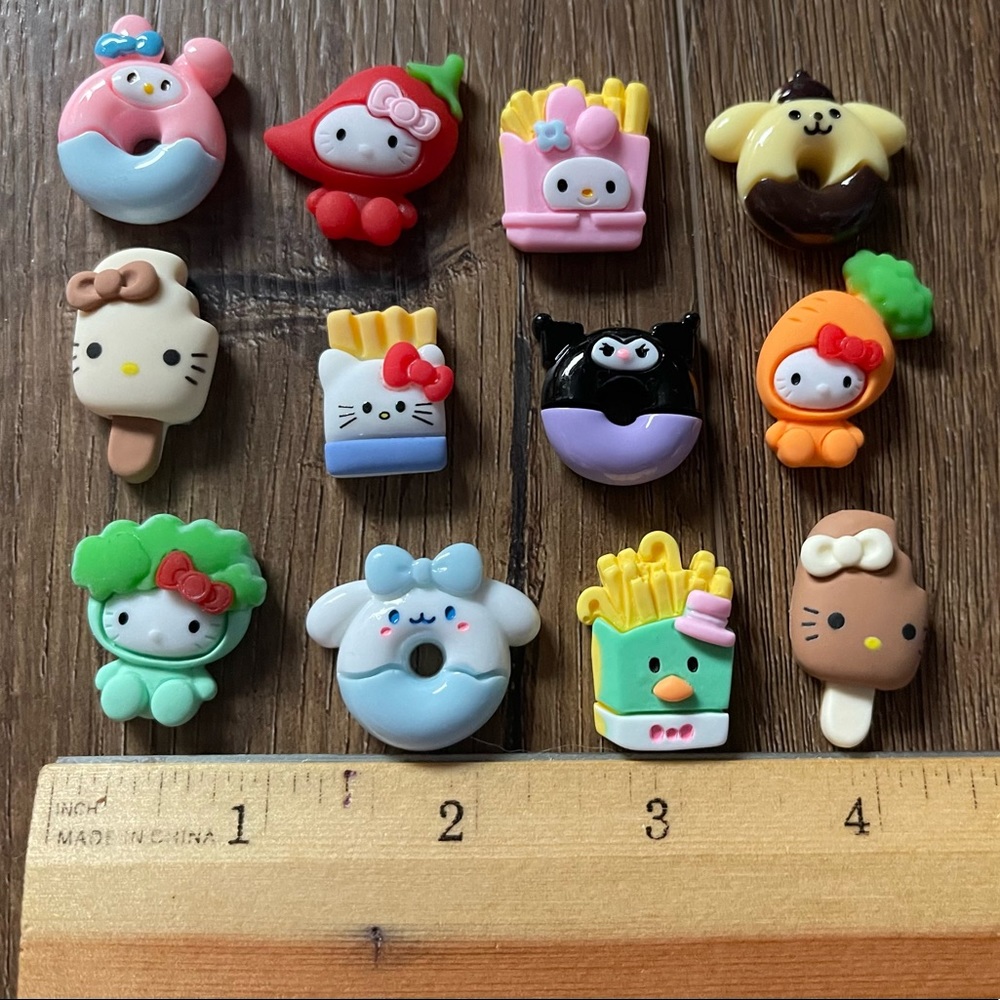 SANRIO-NWOT (Set#4) Character Flat Back Cabochon Set
